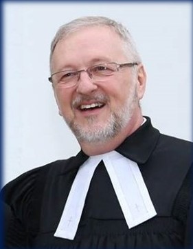 Pastor Rolf Roeder