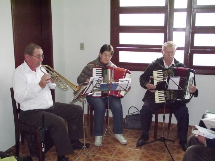 CASA PASTORAL foi inaugurada e consagrada