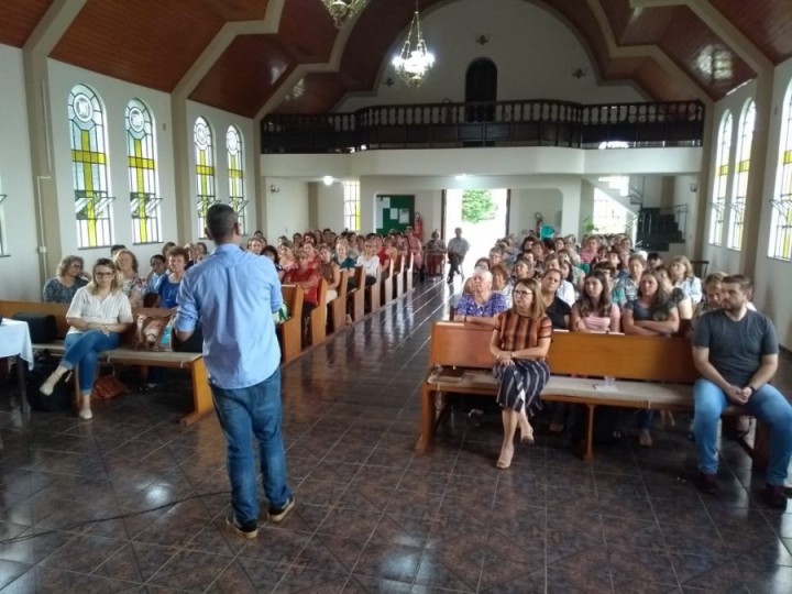 Nem Tão Doce Lar em Colônia entre Rios - Guarapuava/PR