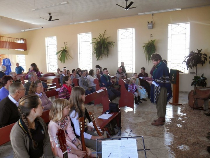 Pastor Jonas na celebração