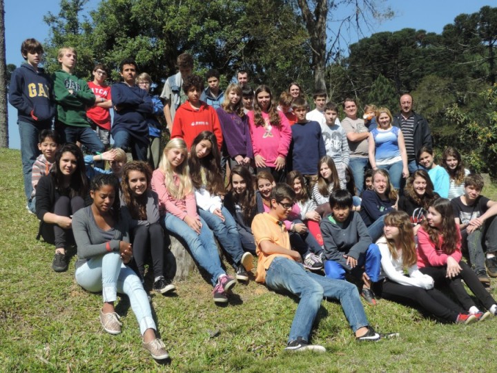 ADOLESCENTES EM RETIRO