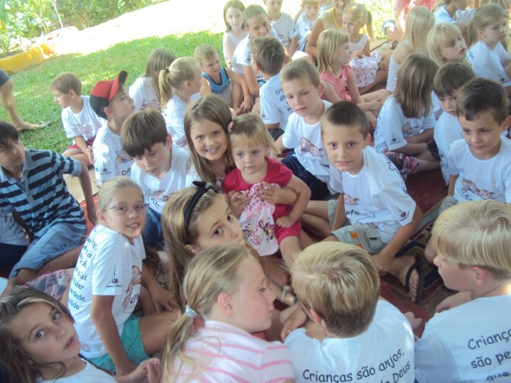 Culto Infantil da Comunidade de Belém Celebra a Páscoa