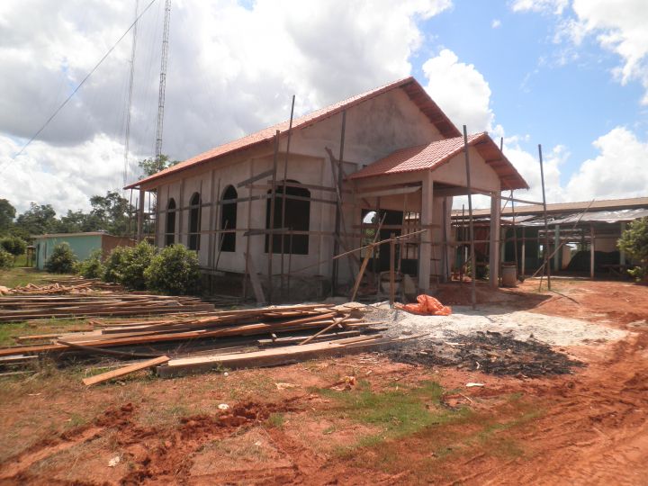 Comunidade em Juruena edificando seu 1º  templo