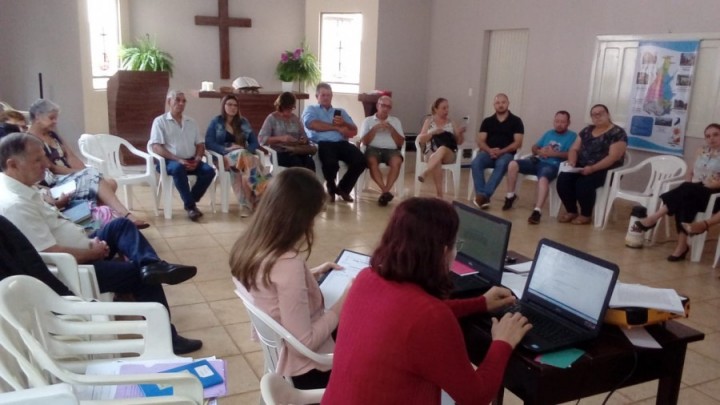 Reunião acontecendo.