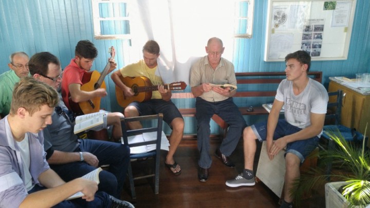 Grupo de Música e Canto