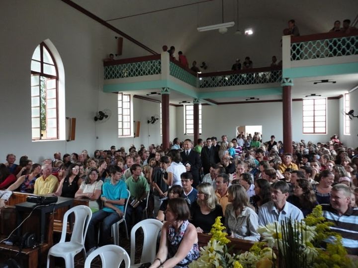 São Gabriel da Palha - Comunidade reunida fonte Tabita Priese Saueress