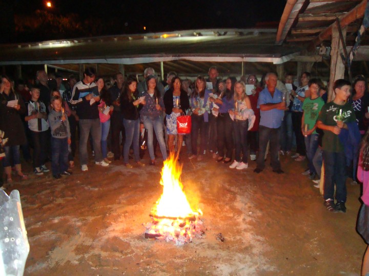 Celebração de Páscoa na Paróquia de São Luís/ES