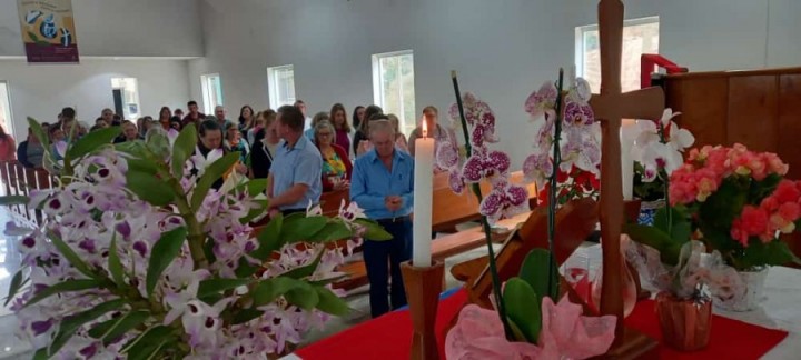 Festa de Aniversário na Comunidade Do Caminho