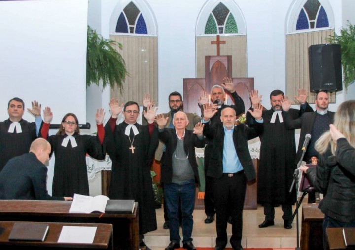 Culto de Ordenação Miss. Evair Tonn (1).