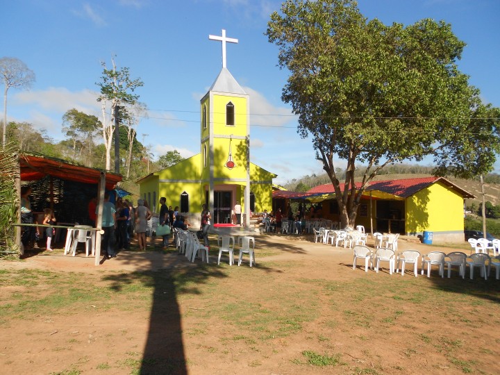 Reinauguração do templo na comunidade no Rio XV de Novembro