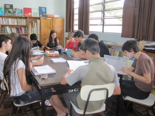 Apoio a Estudantes de Teologia do SNC