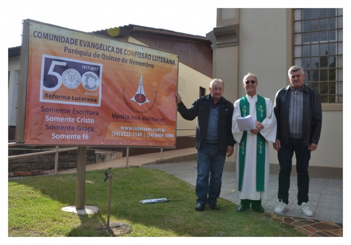 outdoor alusivo aos 500 anos da Reforma