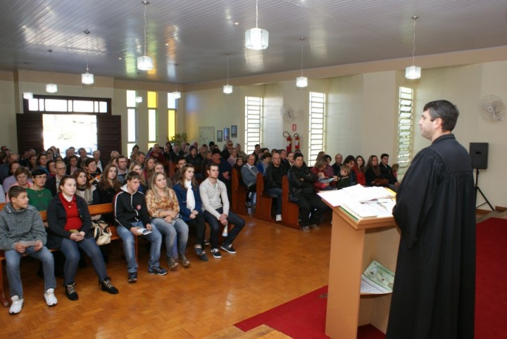 Culto de lançamento da Campanha Vai e Vem 2014 na Comunidade de Ernestina