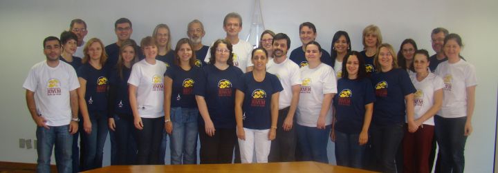 Equipe da Secretaria Geral veste a camiseta do Tema do ano 2012