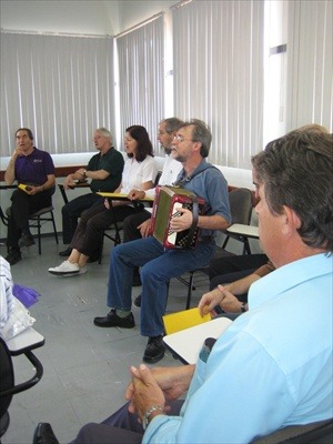 Integrantes da consulta na meditação