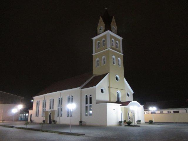 Nova Iluminação e Jardinagem do Pátio são inauguradas na Paróquia Cristo Bom Pastor