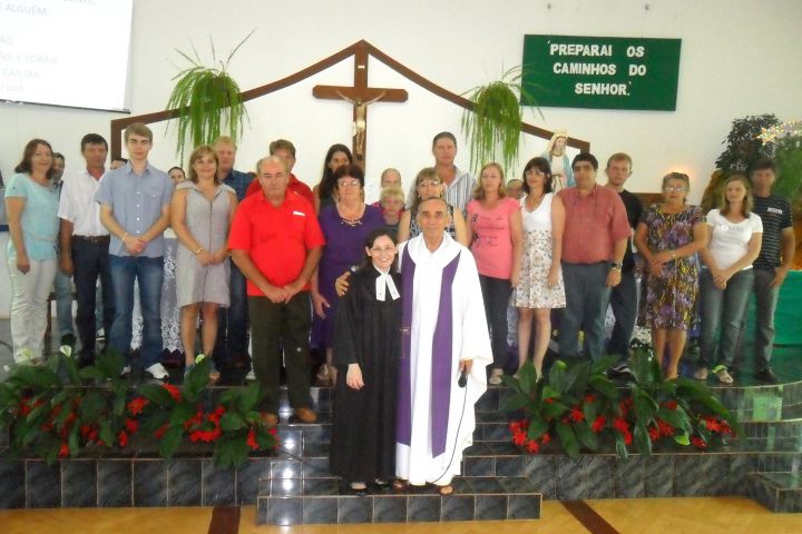 Culto ecumênico: Comunidade Evangélico-Luterana em Campos de Júlio e Comunidade Católica no templo da Comunidade Católica em dezembro 2011