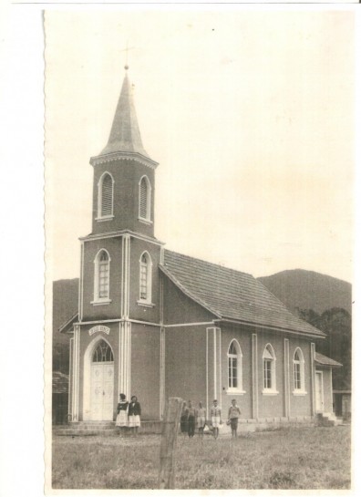 IGREJA COM.ESTRADA BLUMENAU.